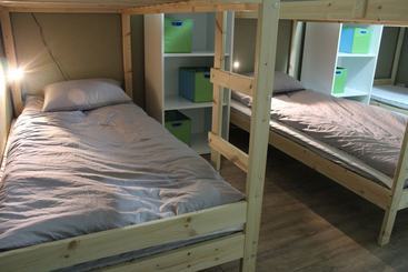 Dreamers Guesthouse  Hostel