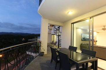 هتل Sky Penthouses 3br 3,5 Bth  6br 5,5bth At Oceano