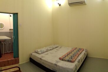 پانسیون Pangkor Fishing Village Guest House