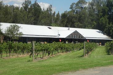 مُتل Casuarina Estate