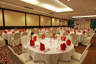 هتل Harmoni Batam
