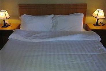 هتل Landcons Resort