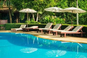 هتل Petchvarin Resort And Spa