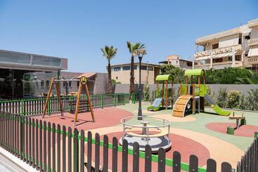 هتل Porto Platanias Village Resort