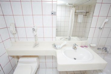 Mou Hotel Luchuan