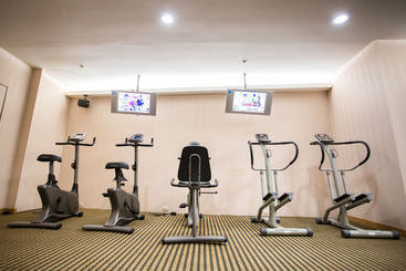 Mou Hotel Luchuan
