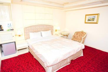 Mou Hotel Luchuan