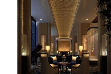 هتل Palace Garden  And Resorts