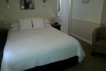 펜션 Anchorage Guest House And Selfcontained Accommodation