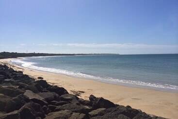 ツーリストアパートメント Ruby S Queenscliff