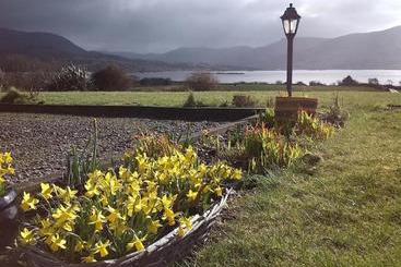 تختخواب و صبحانه Currane Lodge Bed&Breakfast