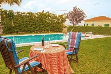 هتل Kefalonia Houses