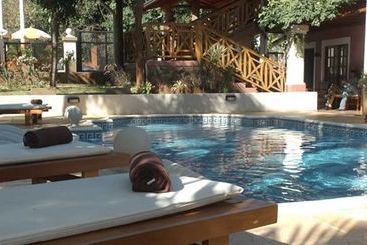 هتل Akwati Suites Iguazú