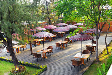 هتل Amazing Mandalay
