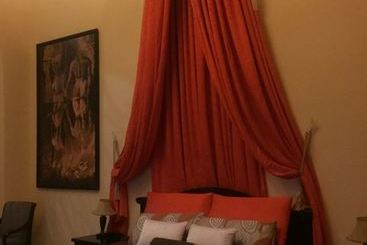 Hotel E La Avellaneda