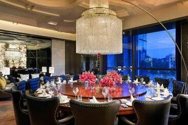 هتل Sofitel Kunming