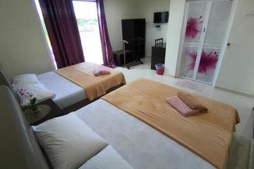 مُتل Huda Inn