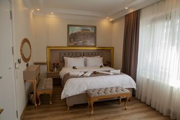 Hotel Blue Zerzevan Konak