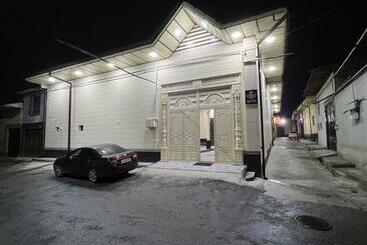 مبيت وإفطار Nippon Guest House