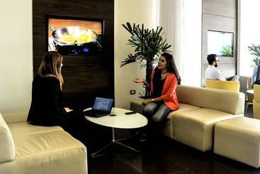 Biotel Suites