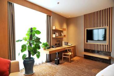 هتل Ramada By Wyndham Zhengzhou East