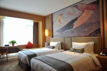 هتل Ramada By Wyndham Zhengzhou East