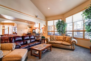 هتل Highlands Ridge Retreat By Pinnacle Lodging