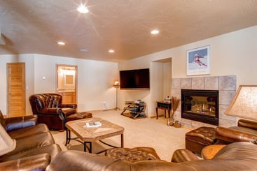 هتل Highlands Ridge Retreat By Pinnacle Lodging