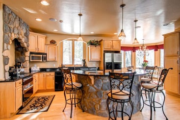 هتل Highlands Ridge Retreat By Pinnacle Lodging