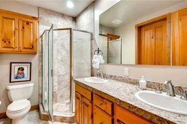 هتل Resortquest Westridge Lodge