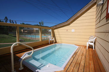 هتل Swan Mountain Resort