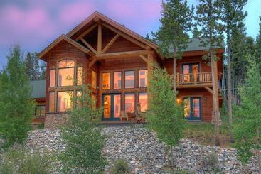 هتل Timber Heights Lodge