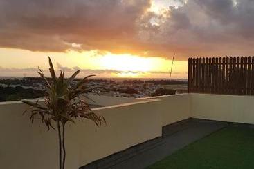 West Coast View Studios & Appartment