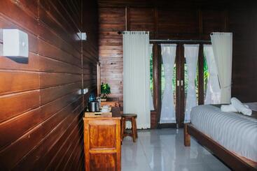 펜션 Kurnia Guest House & Spa