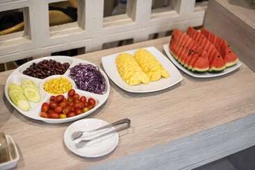 هتل Sugar Ohana Poshtel