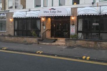هتل White Lodge Inn