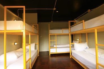 هتل Your Hostel