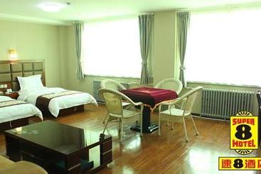Super 8 Hotel Yinchuan Railway Station Beijinglu