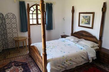 민박 Riad Des Oiseaux