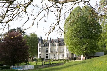 فندق Château De Vallagon