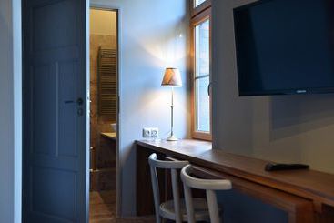 هتل La Gioia Grey Stylish Apartments