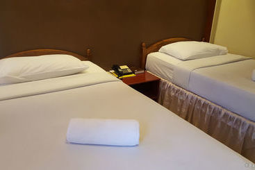 هتل Dumaguete Royal Suite Inn