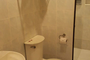 هتل Dumaguete Royal Suite Inn