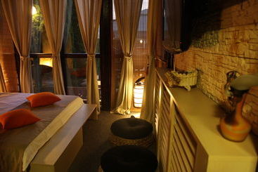 پانسیون Rixo`s Guesthouse