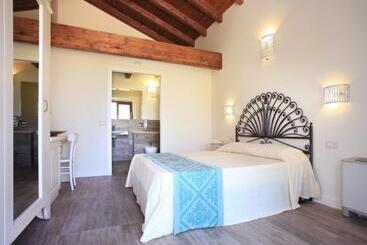 هتل Inghirios Wellness Country Resort