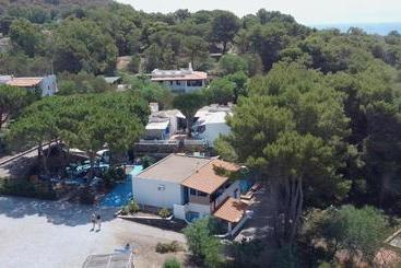 Holiday Eolie Village