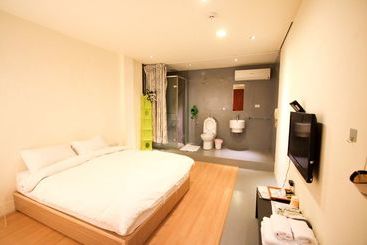 I-gogo Yesorno Hostel