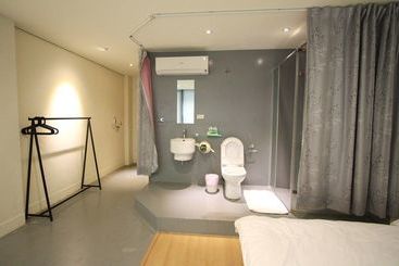 I-gogo Yesorno Hostel