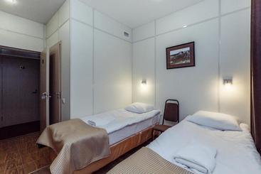 هتل Tourist Inn