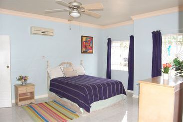 Celebrity Villa Jamaica